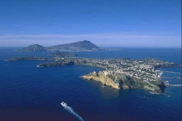 Il Glicine - Casa Vacanza Procida Exterior foto